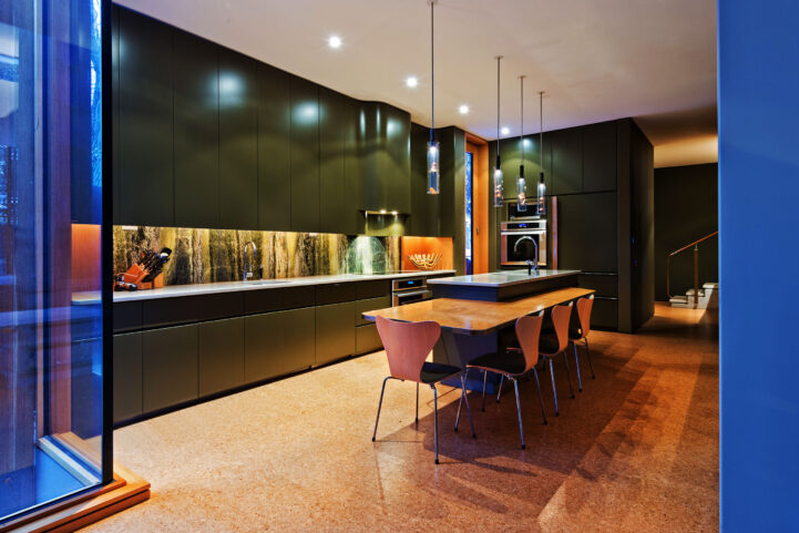 Integral house 194 roxborough Drive - kitchen