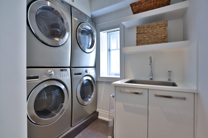 157 South Drive - Laundry Room