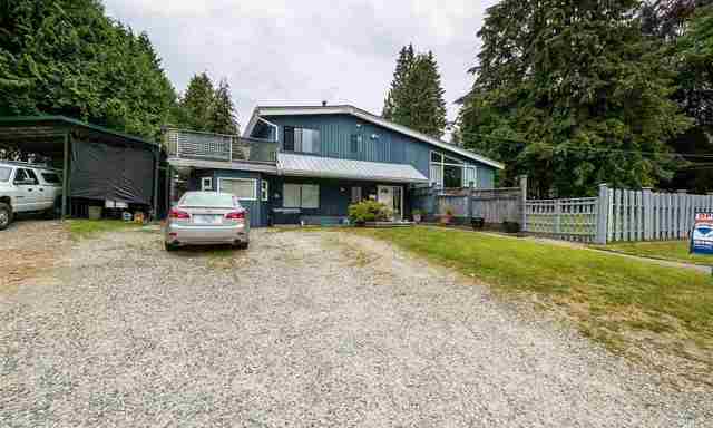 2871 St. Christophers Road North Vancouver, BC - Exterior