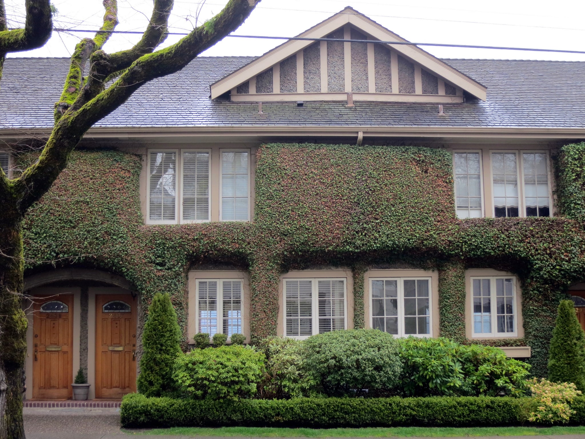 Vancouver Real Estate Sees Detached Benchmark Drop $27k - Ruth Hartnup-min
