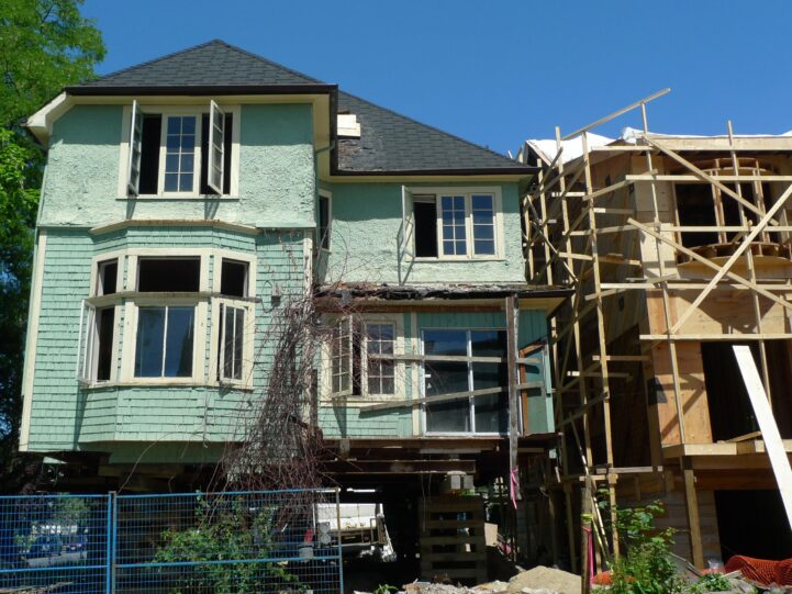 Vancouver Detached Home Prices Drop For 6th Month In A Row