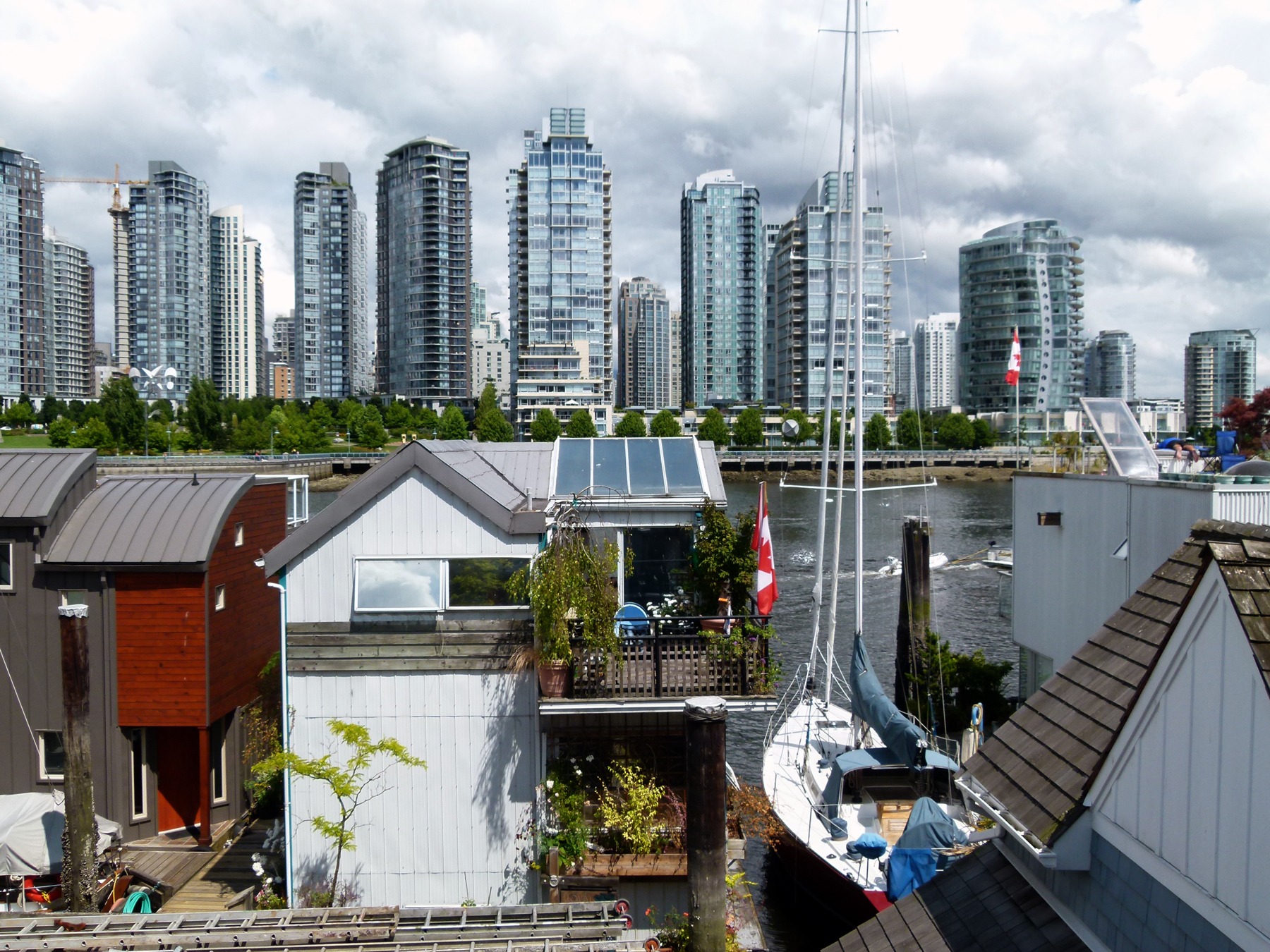 Vancouver Had More Detached Homes For Sale Than Condos Last Month Better Dwelling