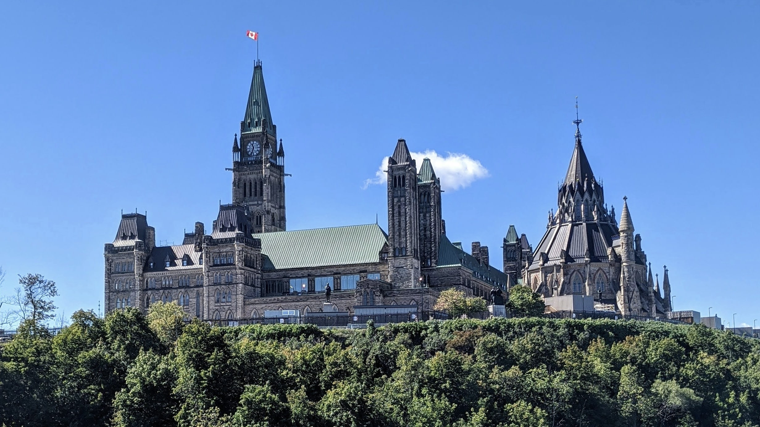 Canada begint met het redden van vastgoedontwikkelaars met leningen met een looptijd van 55 jaar