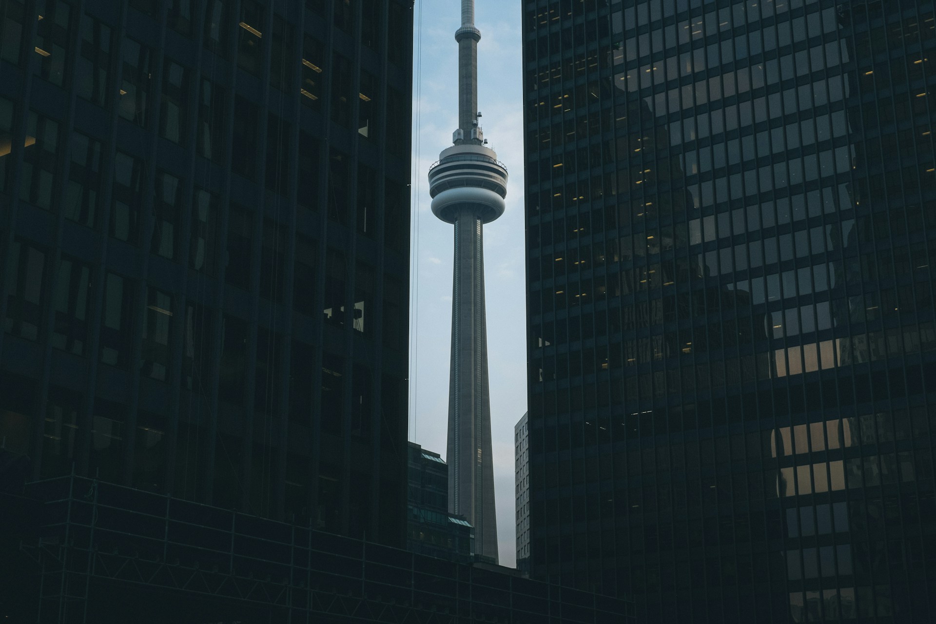 Toronto Real Estate Sees Fewest Sales In Decades, Record Condo Listings Canceled – Better Dwelling