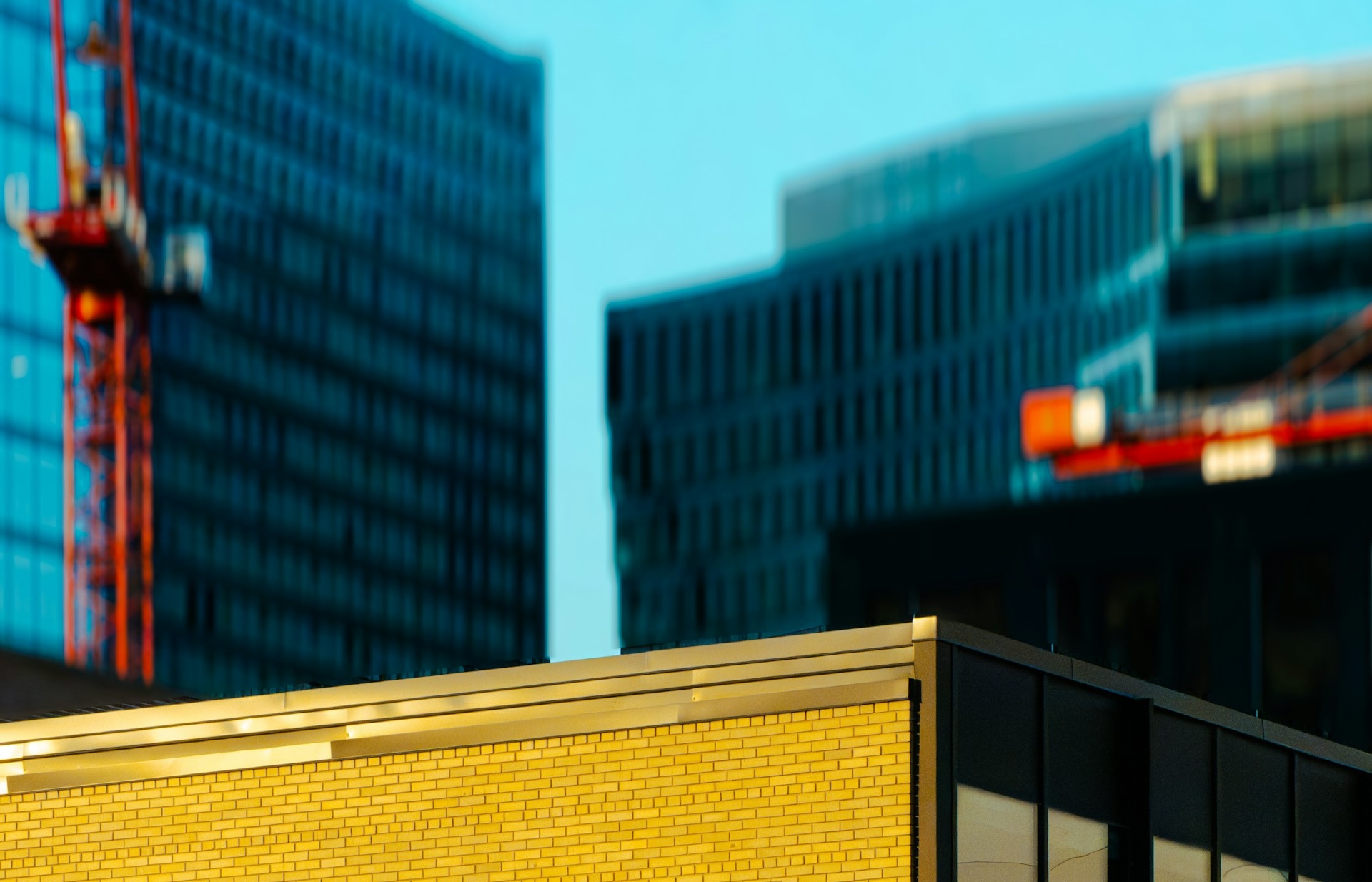 This Week’s Top Stories: Canadian Real Estate Sales To Remain Weak and Industry Dealt a Blow