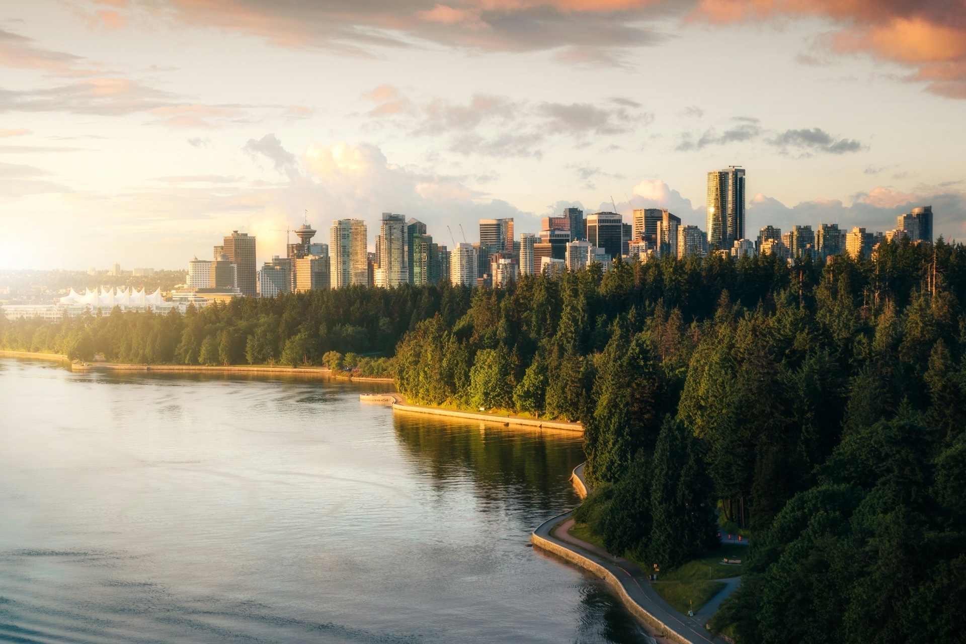 Canadian Housing Starts Fall As Vancouver Slumps, Toronto Still Lags