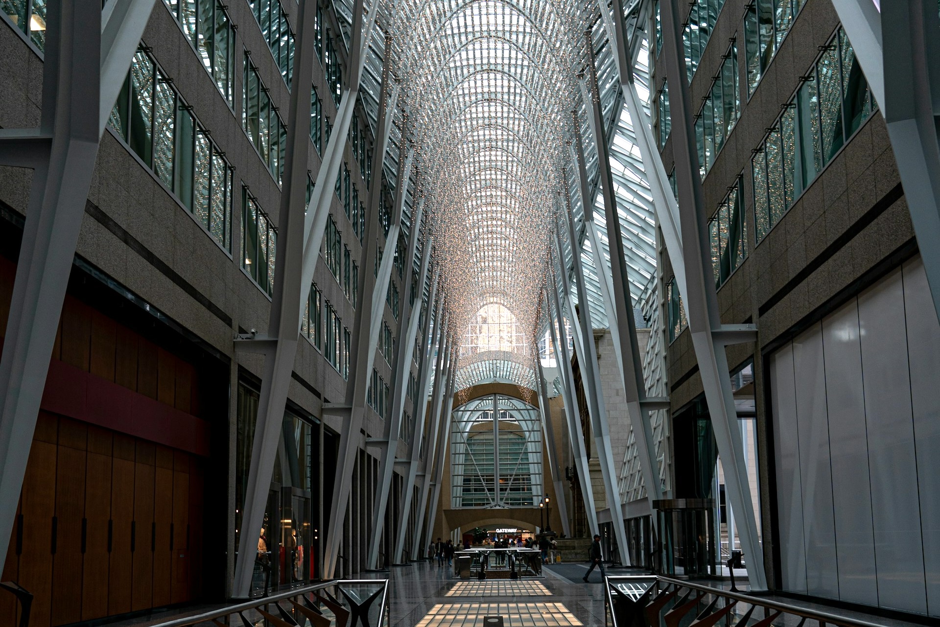 This Week’s Top Stories: Canadians Flock To Variable-Rate Mortgages, Ontario’s Builder Bailout