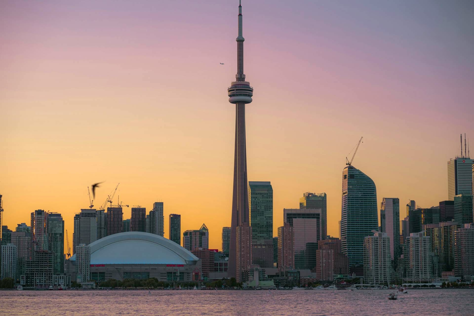 Canadian Real Estate Demand Balance Hits Weakest Level Since 1995