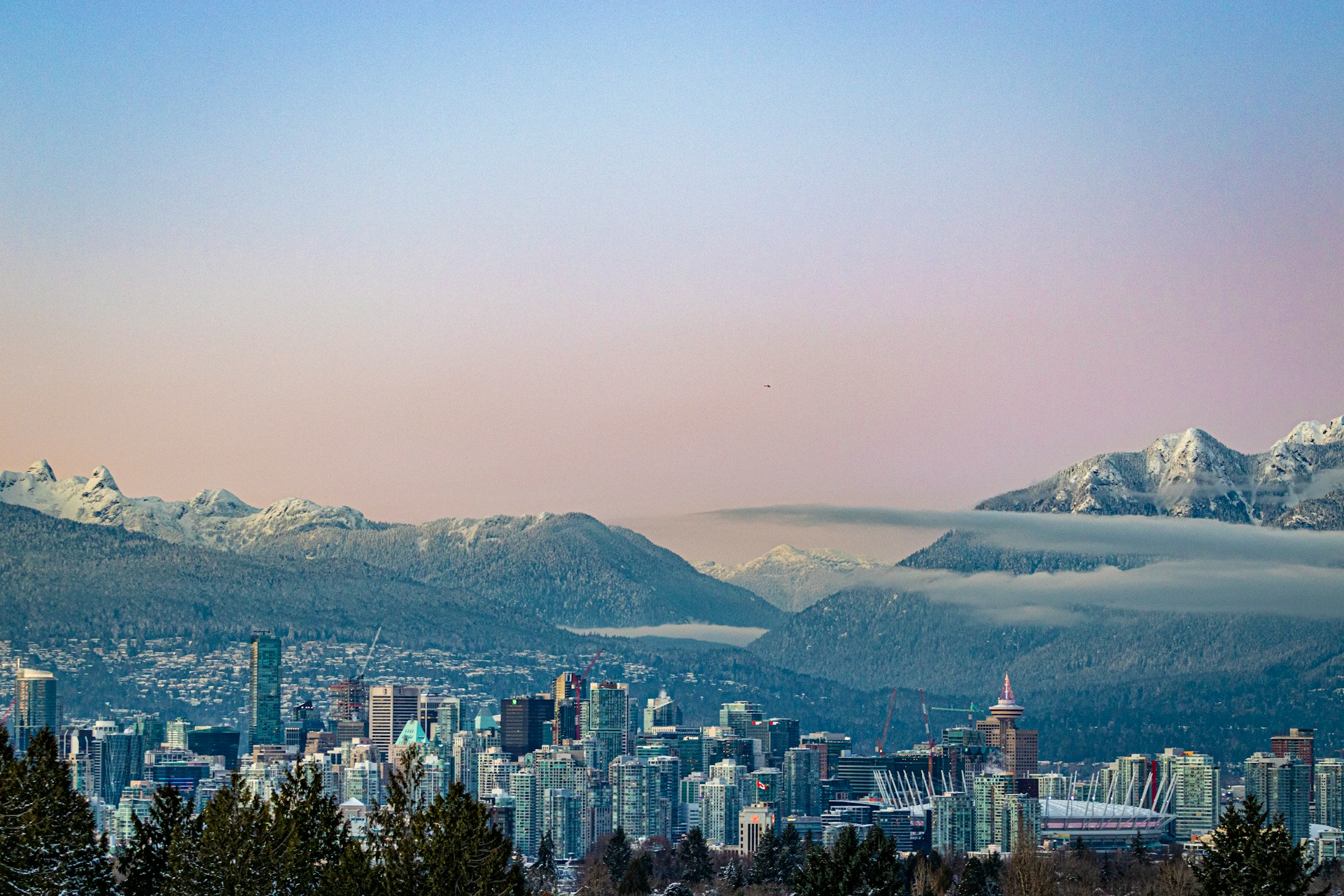 Canadian Household Wealth Climbs, Housing Boosts Net Worth Again