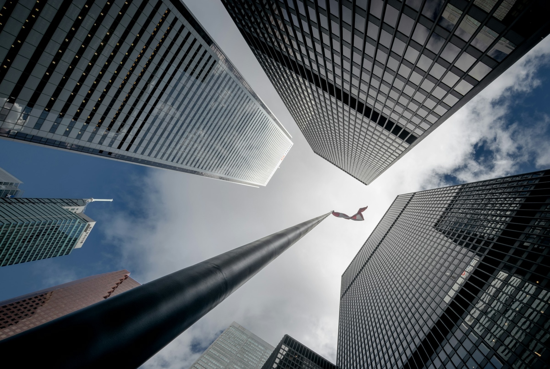 This Week’s Top Stories: Canadians Leave In Record Numbers, Canada Builds A Nation of Renters